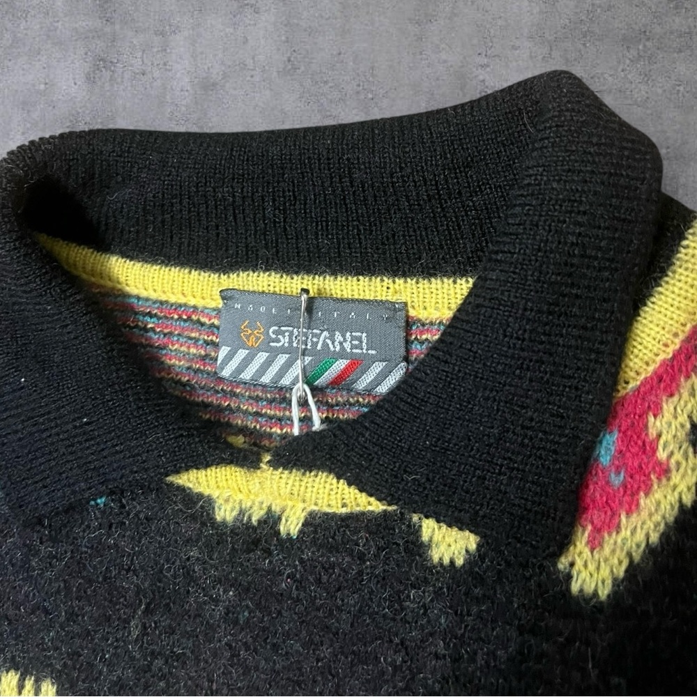 Black Pink Blue Yellow Pattern Collared Knit Swea… - image 2